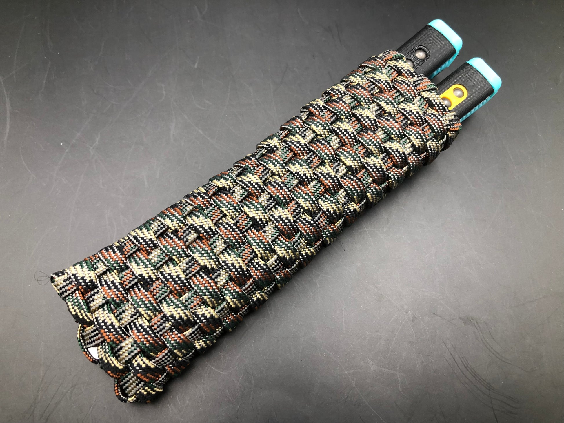 These handmade paracord slips made by @BalisongSlips on Instagram offer a functional way to pocket-carry your favorite EDC balisong while protecting your fingers, your balisong, and everything else in your pocket.